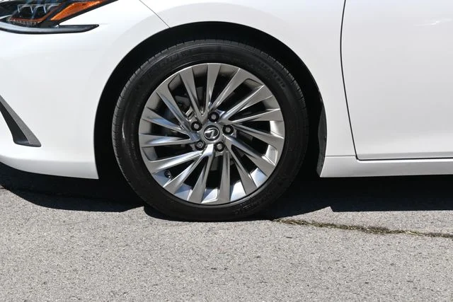 Certified Used 2021 EMINENT WHITE PEARL Lexus 350 Ultra Luxury image 15