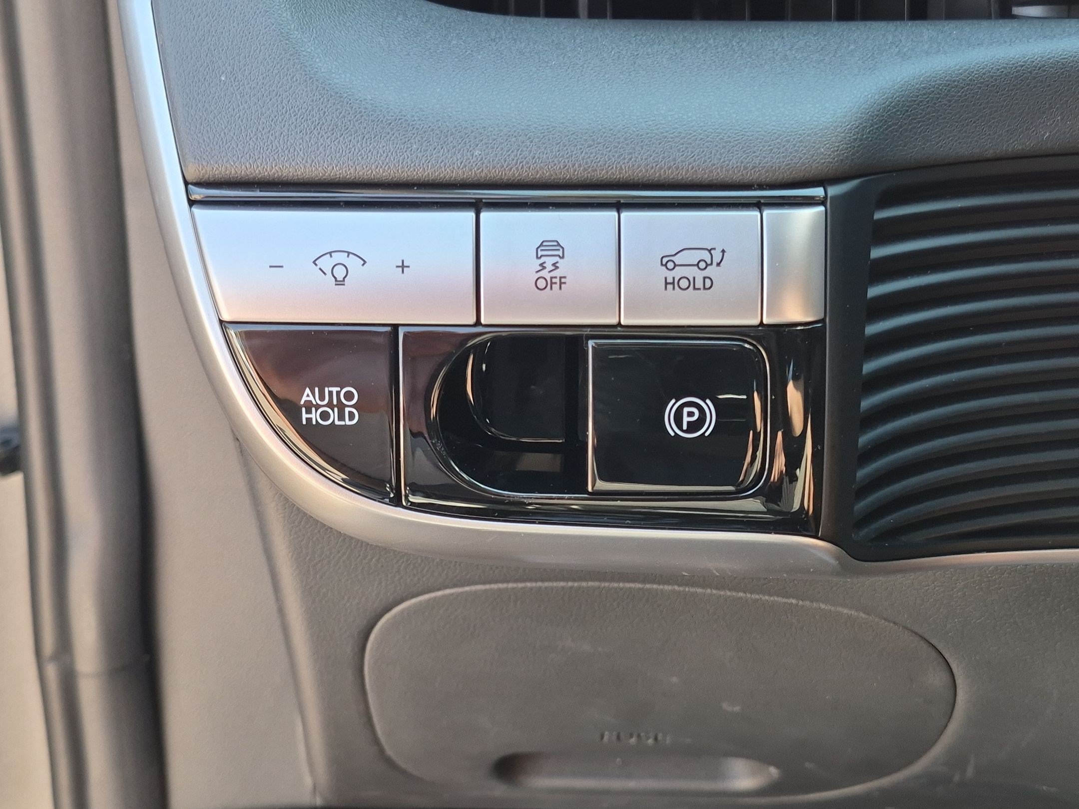 2023 Hyundai IONIQ 5 Limited - Photo 33