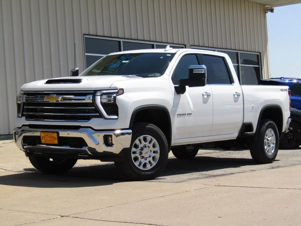 New 2026 Summit White Chevrolet LTZ image 12
