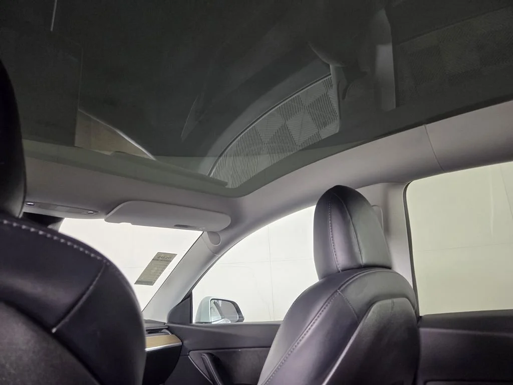 Used 2020 White Tesla Long Range image 27