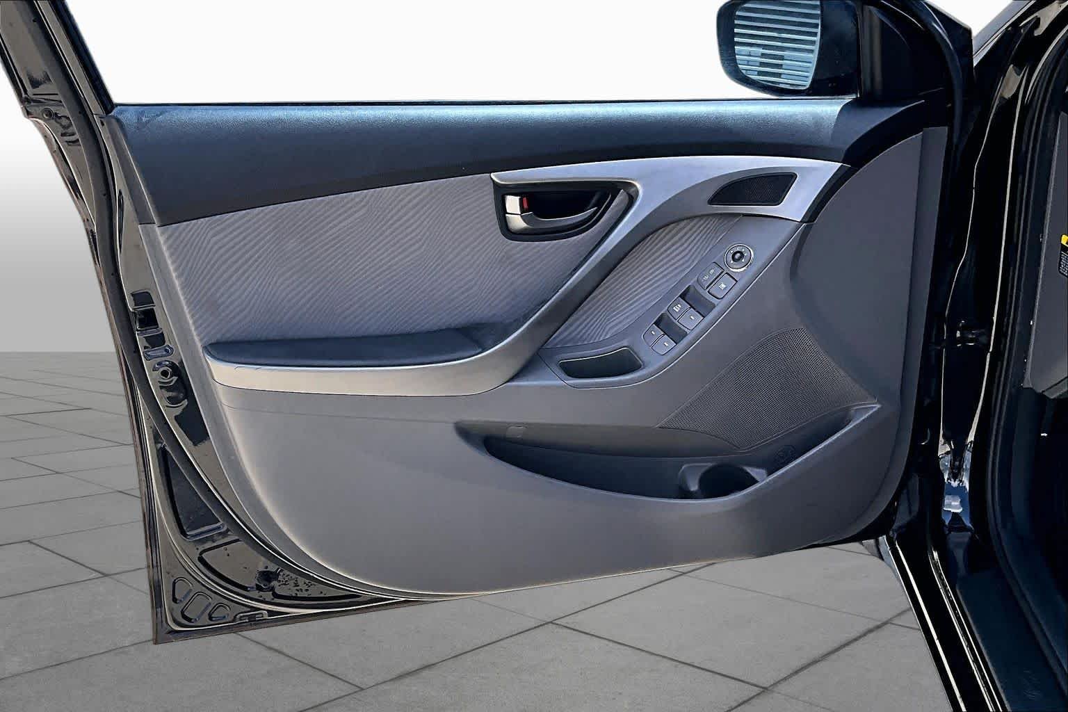 Used 2013 Phantom Black Metallic Hyundai GLS image 18