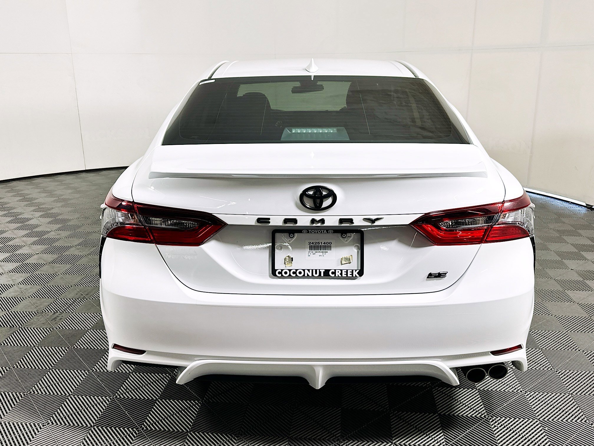 2024 Toyota Camry thumbnail 6