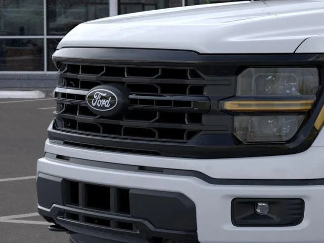New 2026 Oxford White Ford XLT image 17