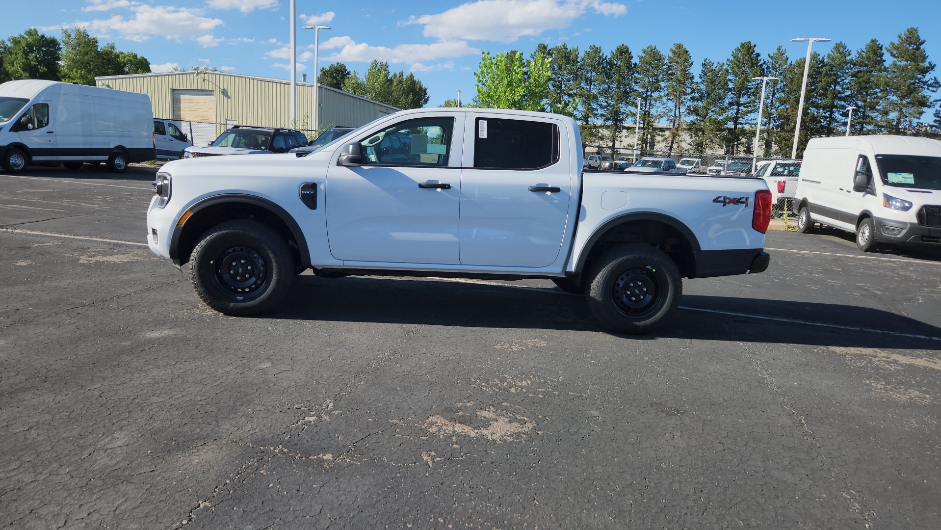 New 2026 Oxford White Ford XL image 4