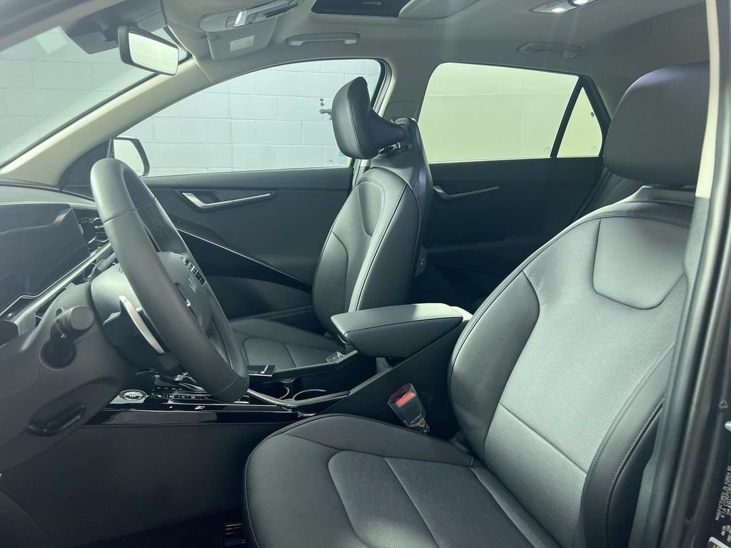New 2026 Interstellar Gray Kia SX image 14