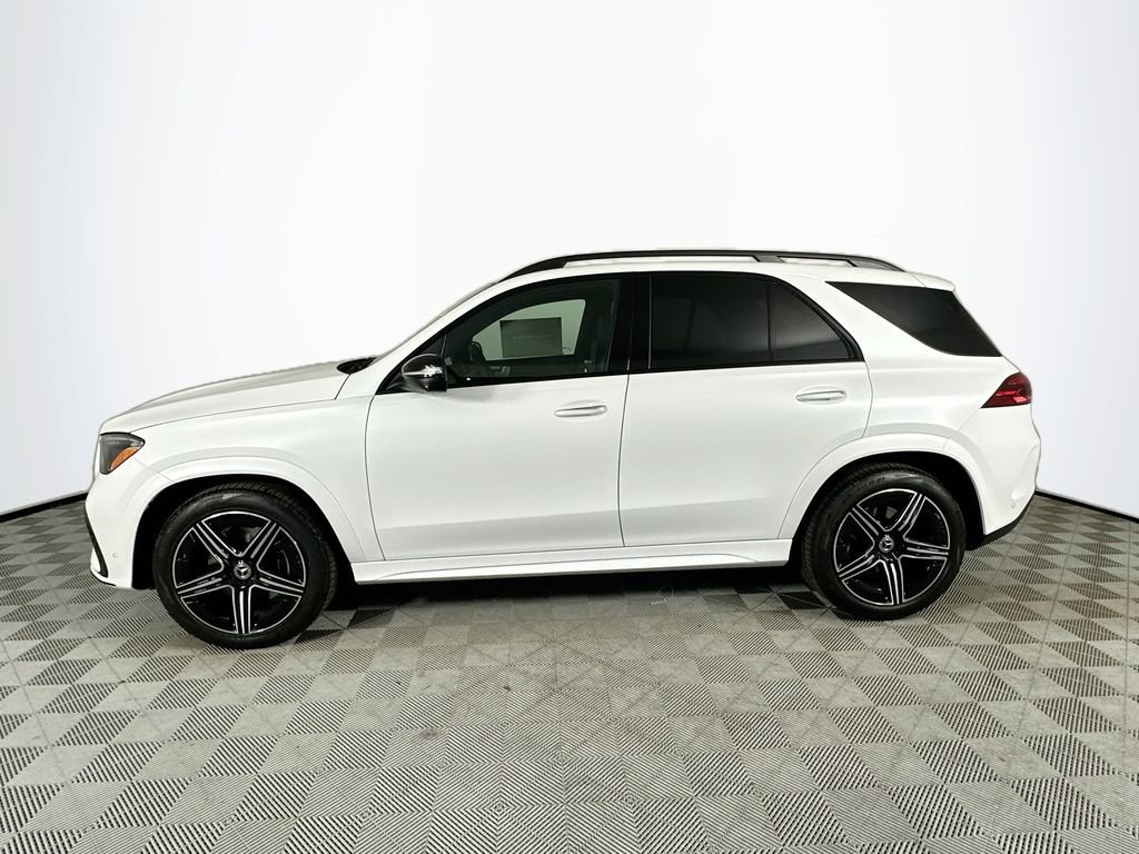 New 2026 MANUFAKTUR Moonlight White Magno Mercedes-Benz GLE 450 image 4