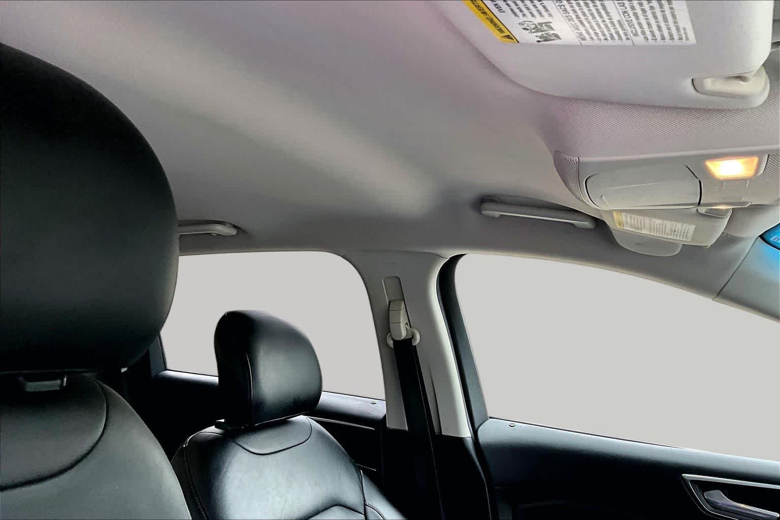 Used 2015 Magnetic Metallic Ford SEL image 16