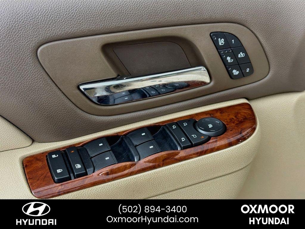 Used 2012 White Diamond Tricoat GMC SLT image 16