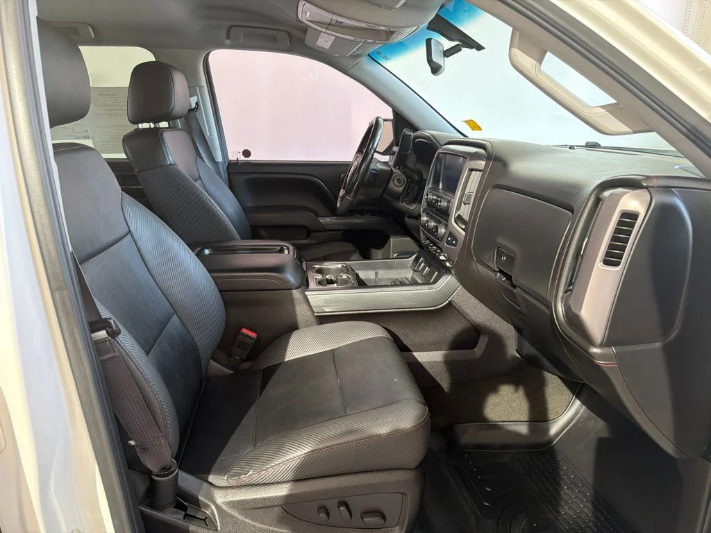 Used 2015 White Diamond Tricoat GMC SLT image 38