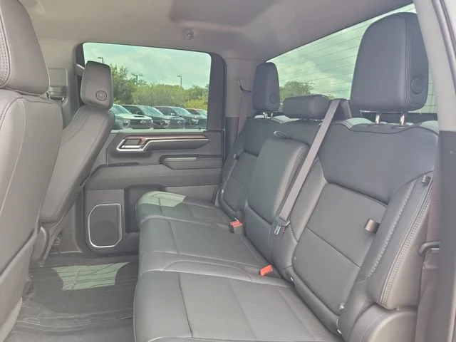 2024 Chevrolet Silverado 3500HD LT - Photo 22