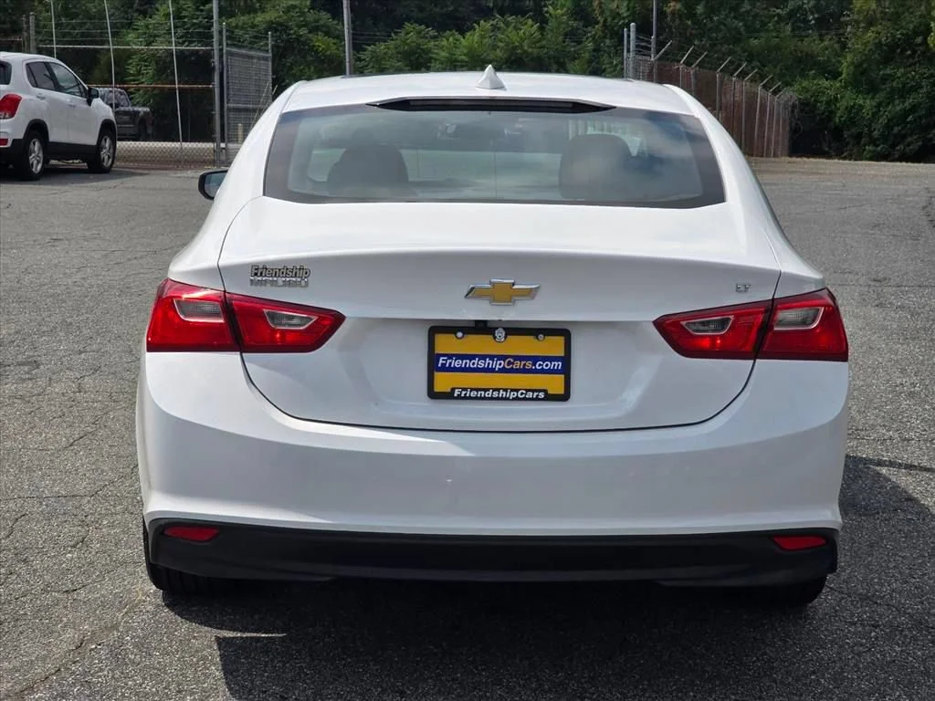 Used 2023 Summit White Chevrolet LT image 25