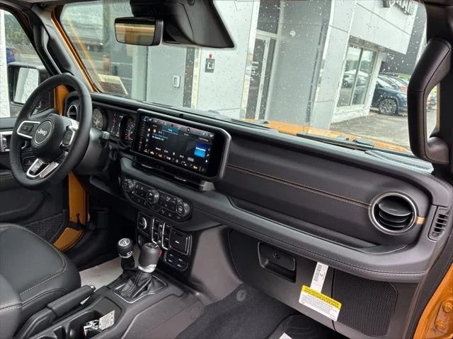New 2026 Goldilocks Exterior Paint Jeep Sahara image 14