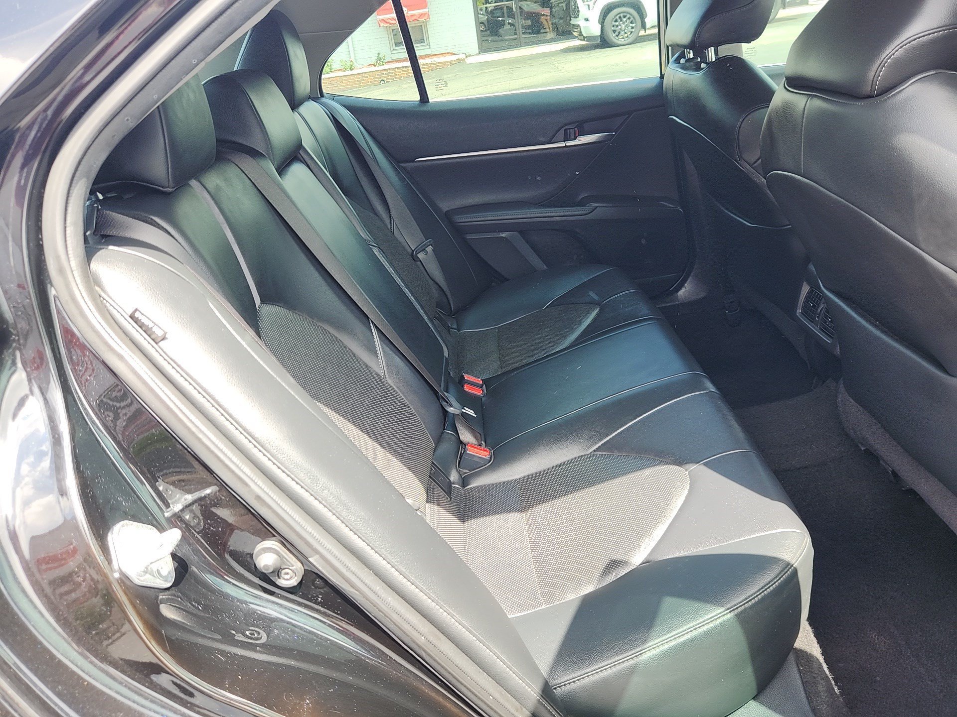 2022 Toyota Camry XLE - Photo 26