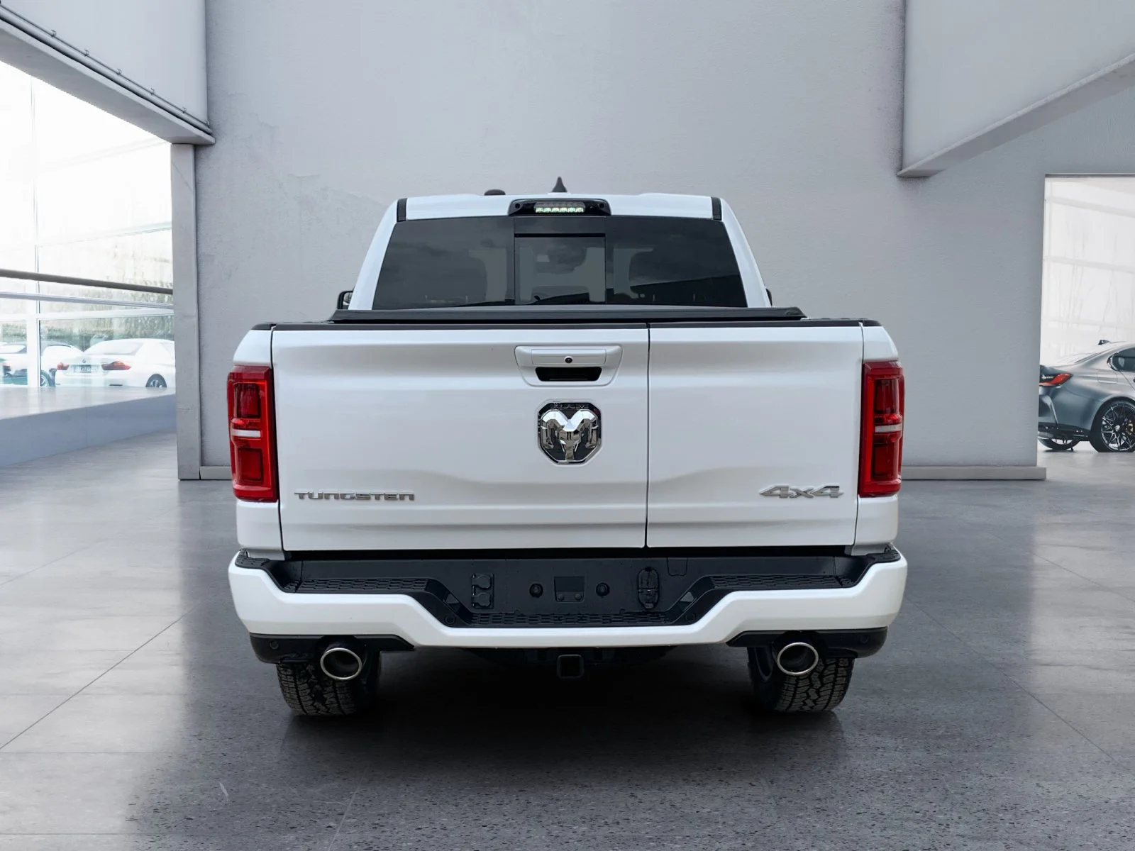 New 2026 Ivory Tri-coat Pearl Ram Tungsten image 4