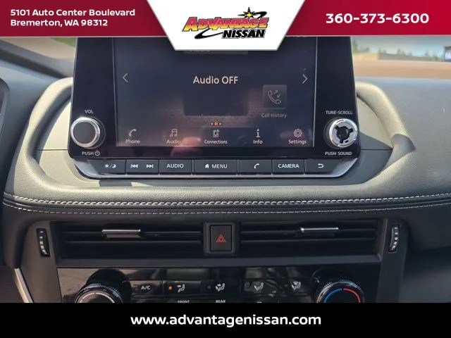 Used 2021 Super Black Nissan S image 16