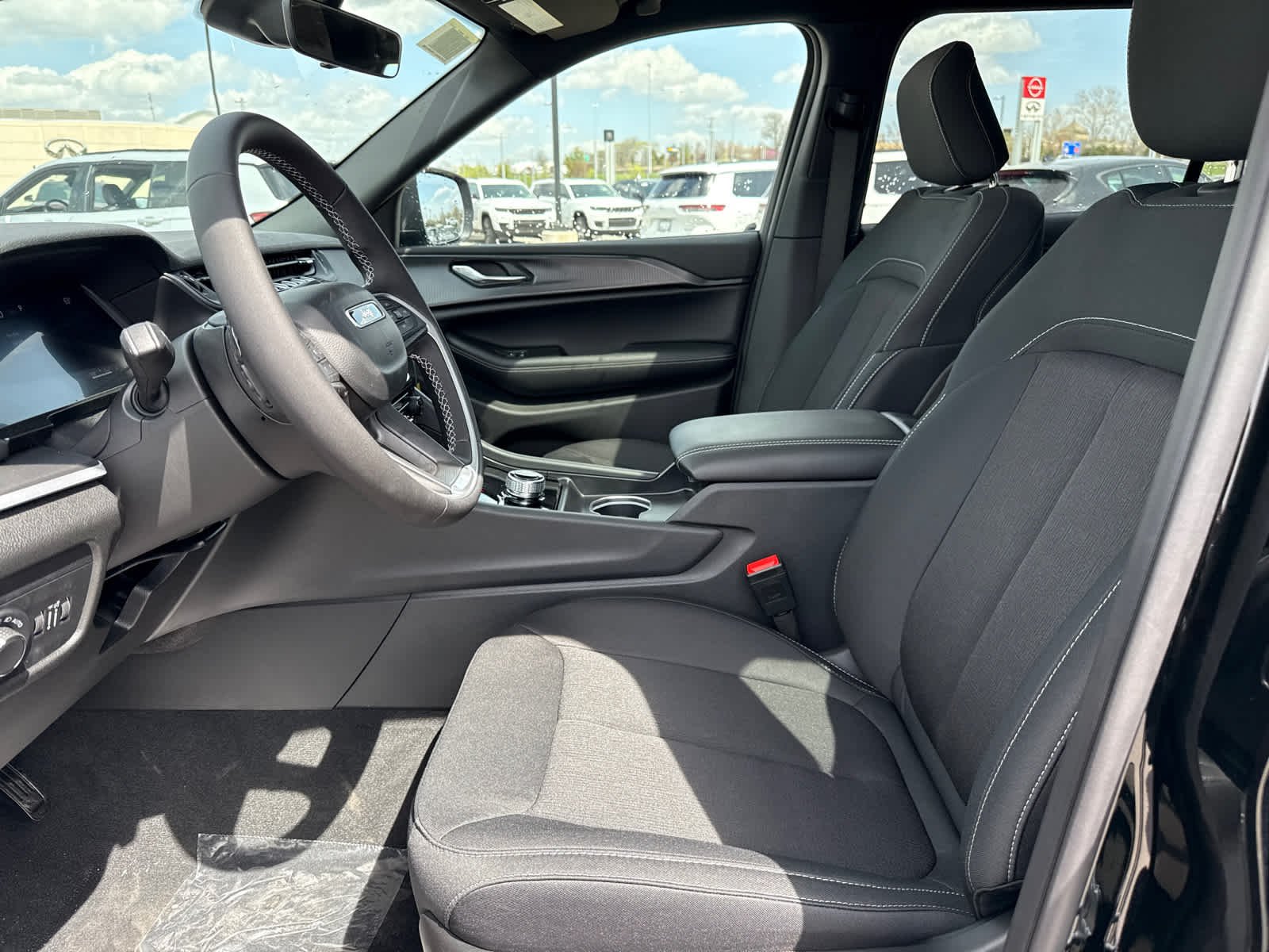 2025 Jeep Grand Cherokee L Laredo - Photo 22