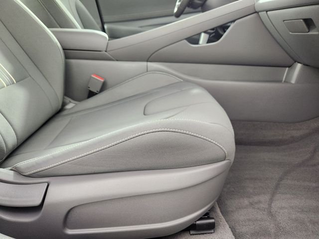 2025 Hyundai Elantra SEL - Photo 15