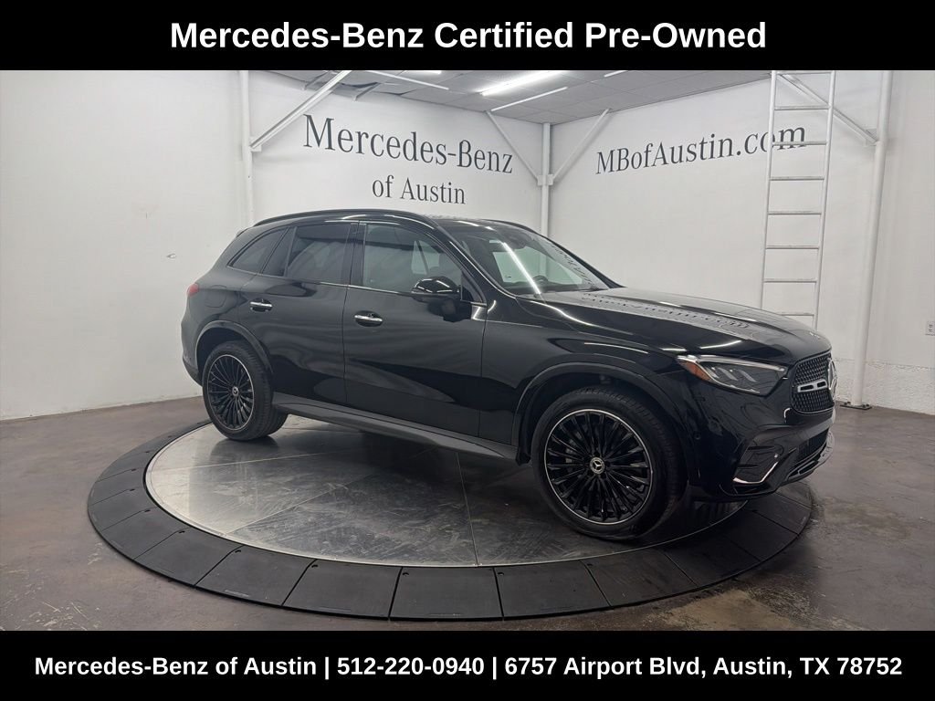 2026 Mercedes-Benz GLC GLC 300's photo