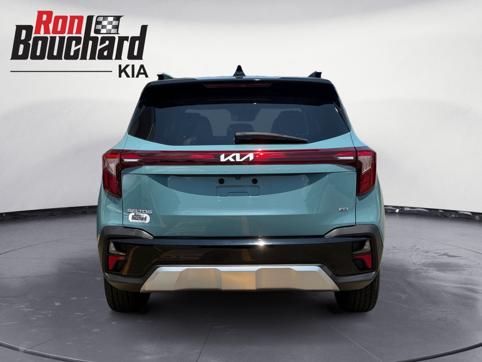 Certified Used 2024 Pluton Blue/Black Roof Kia S image 3