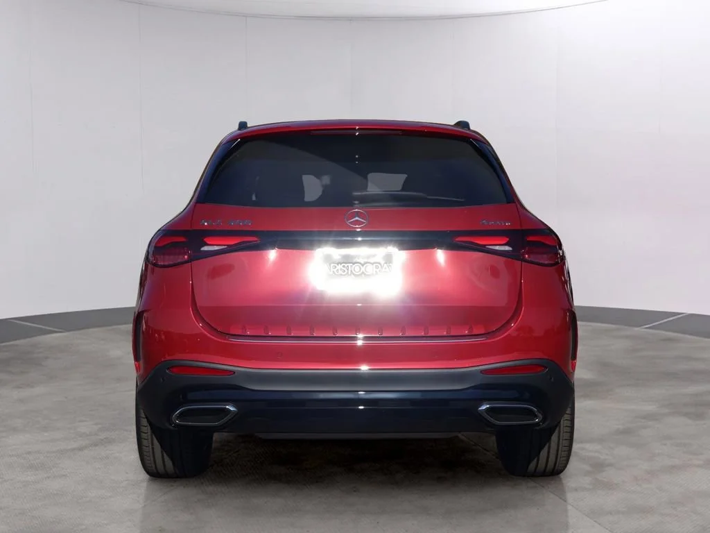 New 2026 MANUFAKTUR Patagonia Red Metallic Mercedes-Benz GLC 300 image 48