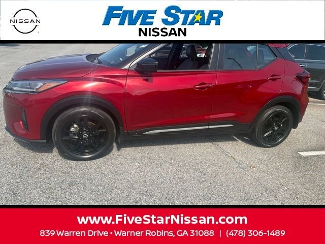 Used 2023 Red Nissan SR image 17