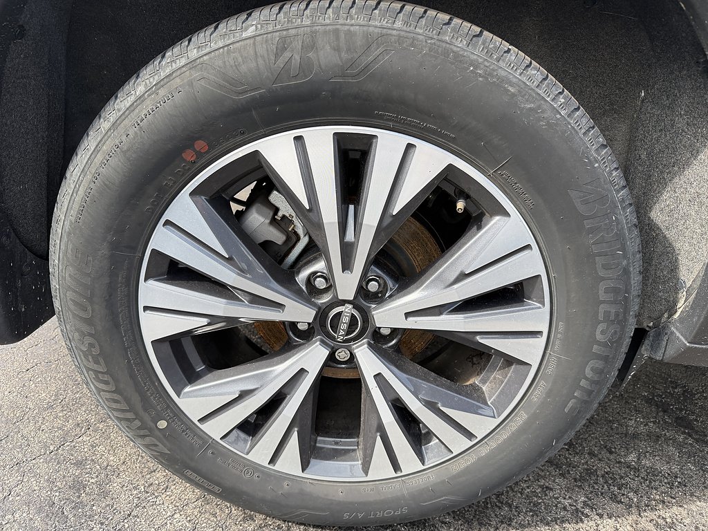 Used 2023 Pearl White TriCoat Nissan SV image 21
