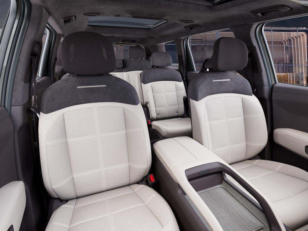 New 2027 Ivory Silver KIA SX-Prestige image 15