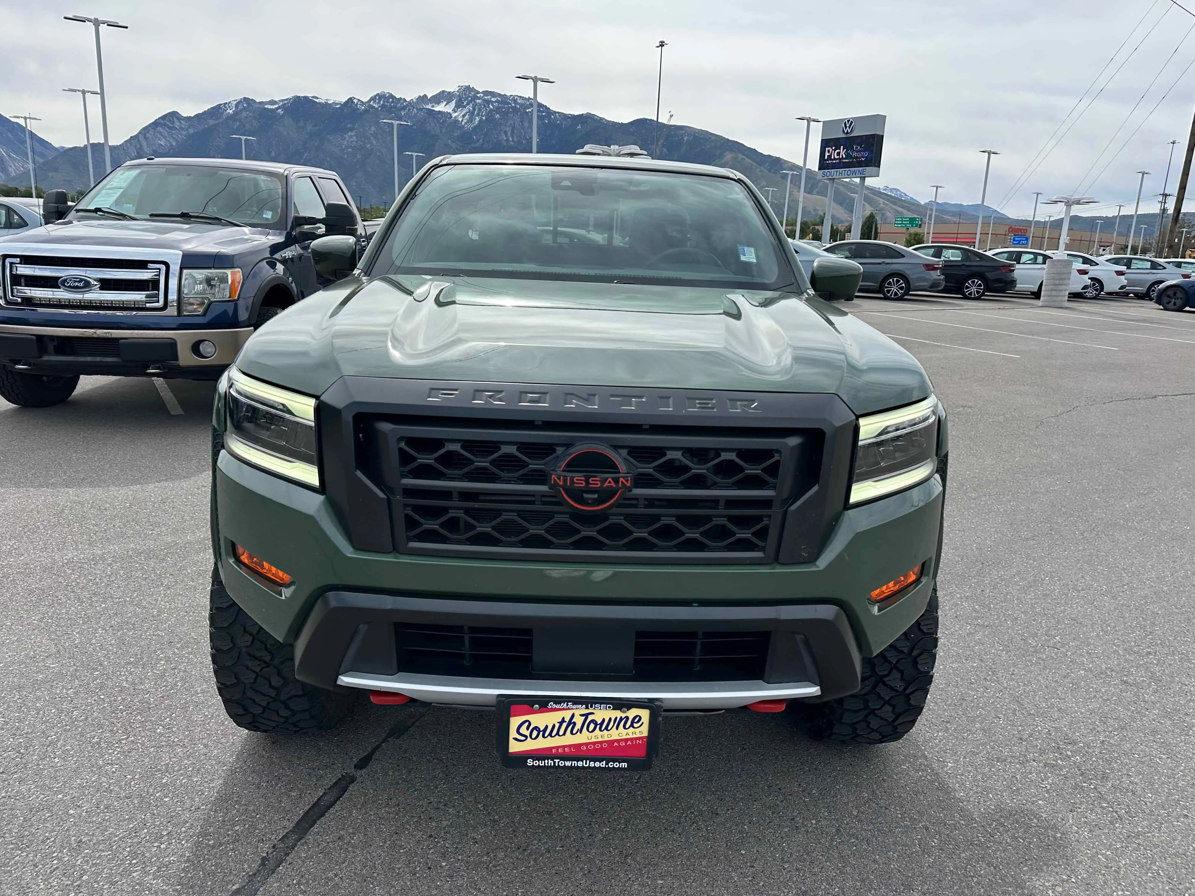Used 2022 Tactical Green Metallic Nissan PRO-4X image 5