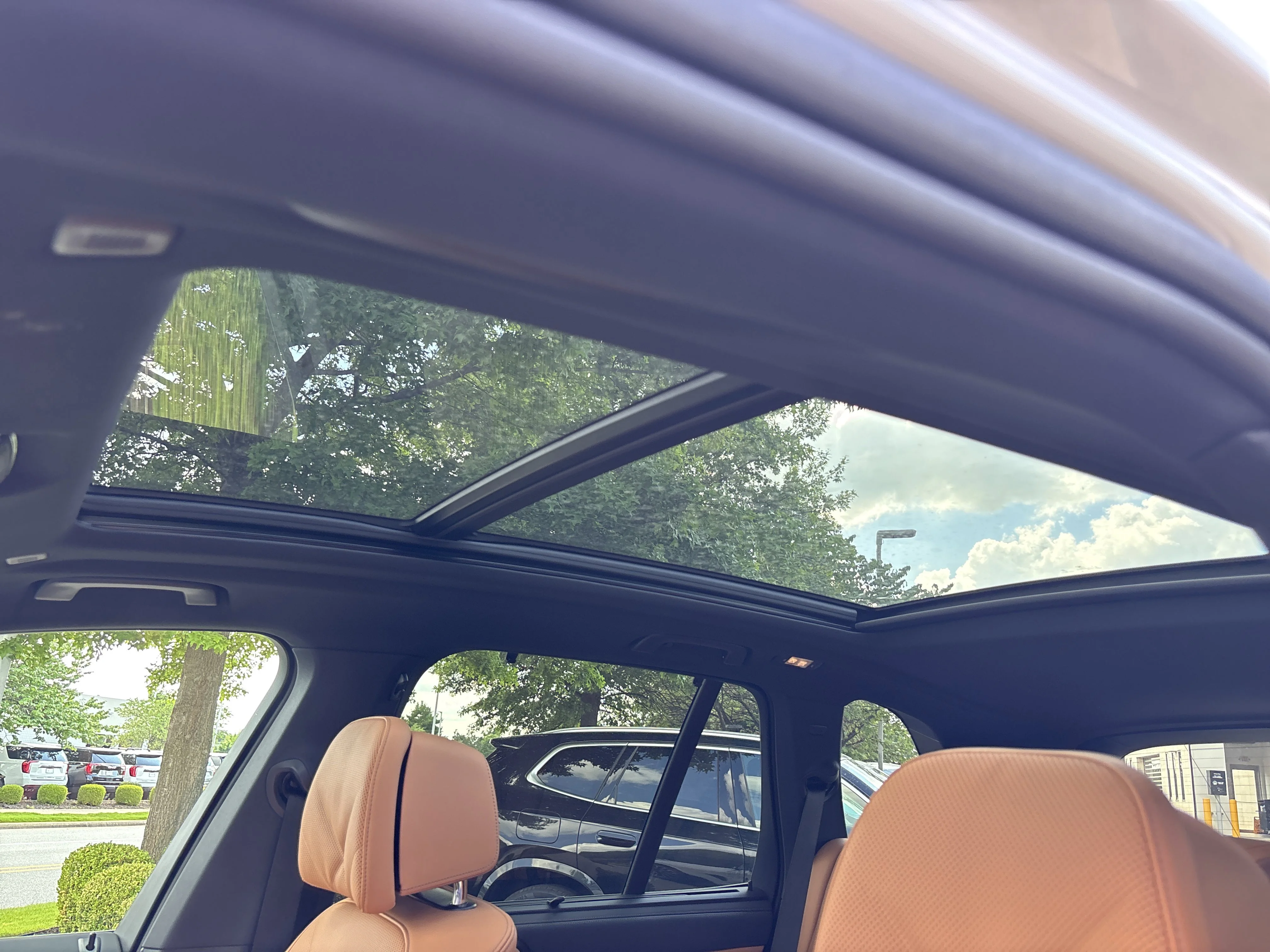 New 2026 MINERAL WHITE BMW xDrive40i image 20