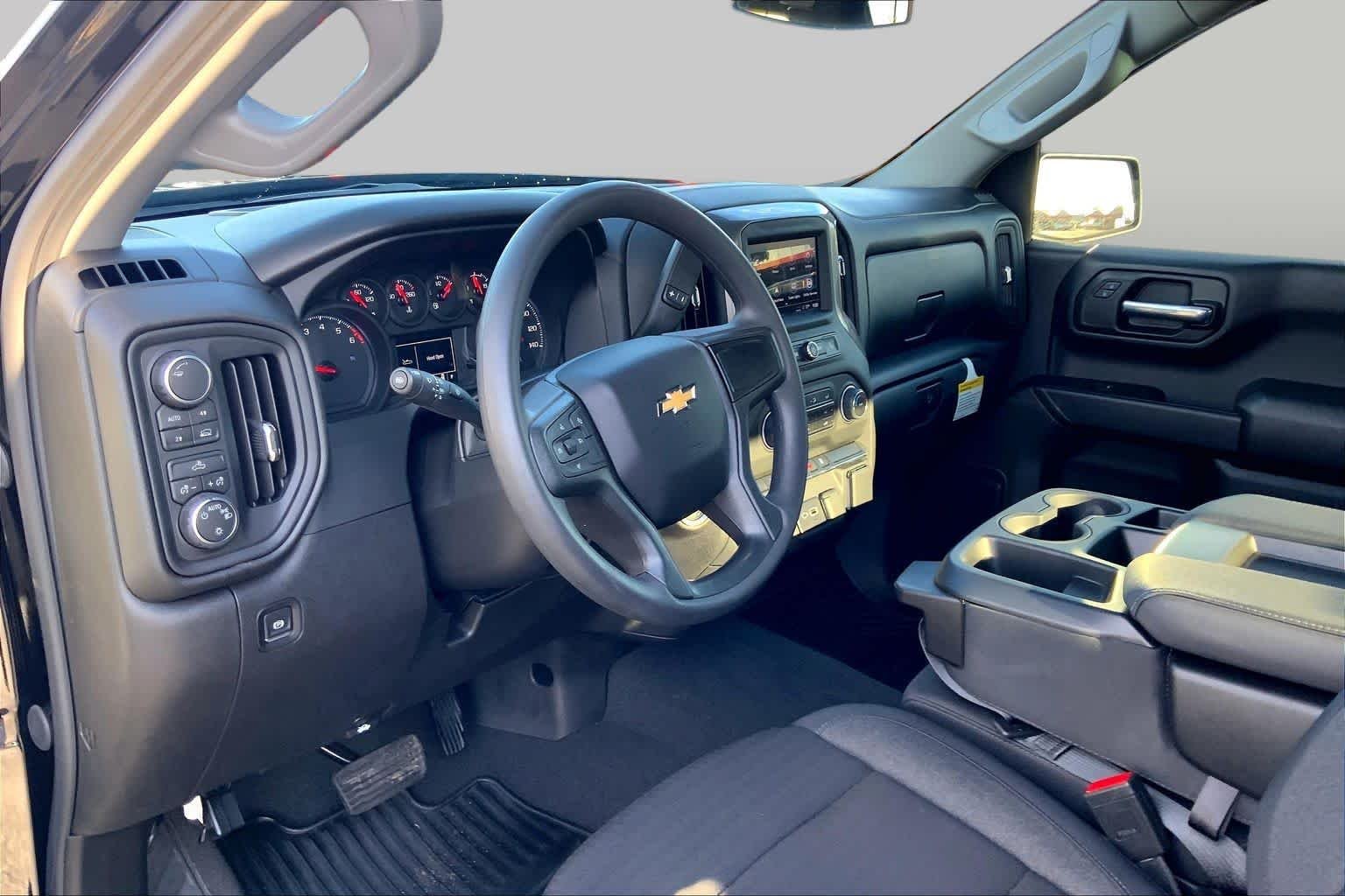 Used 2026 Black Chevrolet Custom image 18