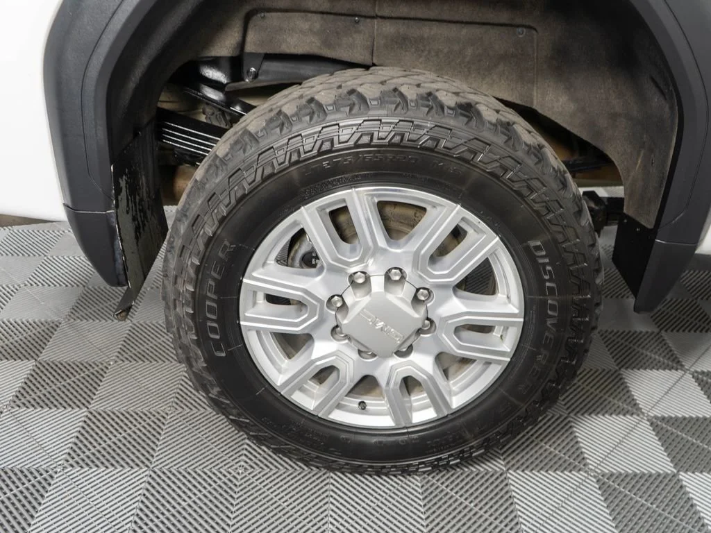 Used 2020 Summit White GMC SLT image 32
