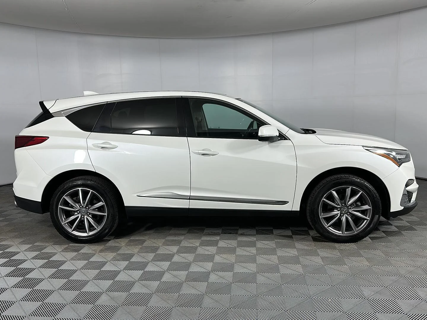 Certified Used 2021 Platinum White Pearl Acura SH-AWD with Technology Package image 28