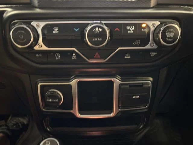 Used 2023 Gray Jeep Sport image 21