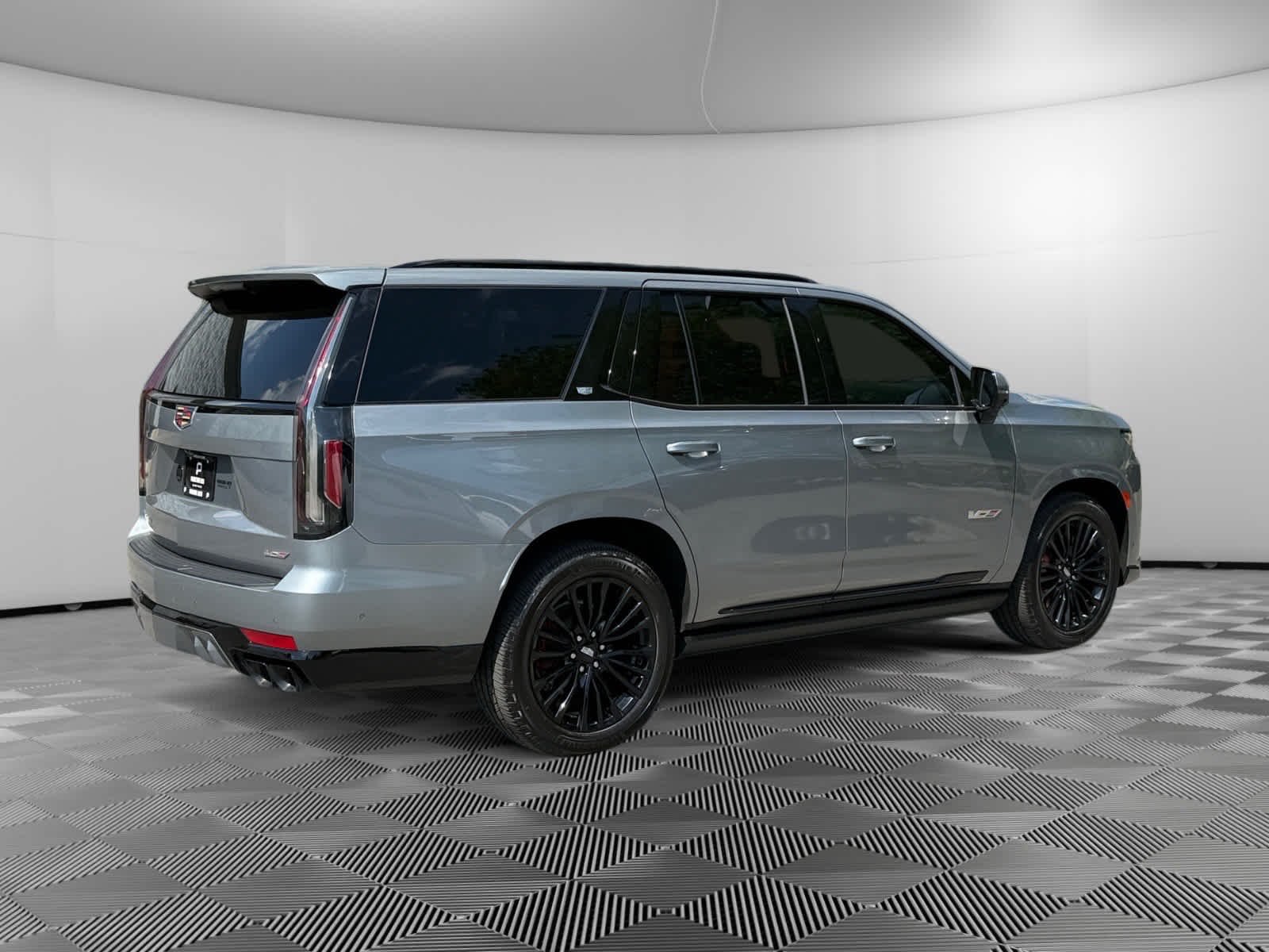 Used 2023 Argent Silver Metallic Cadillac AWD V-Series image 5