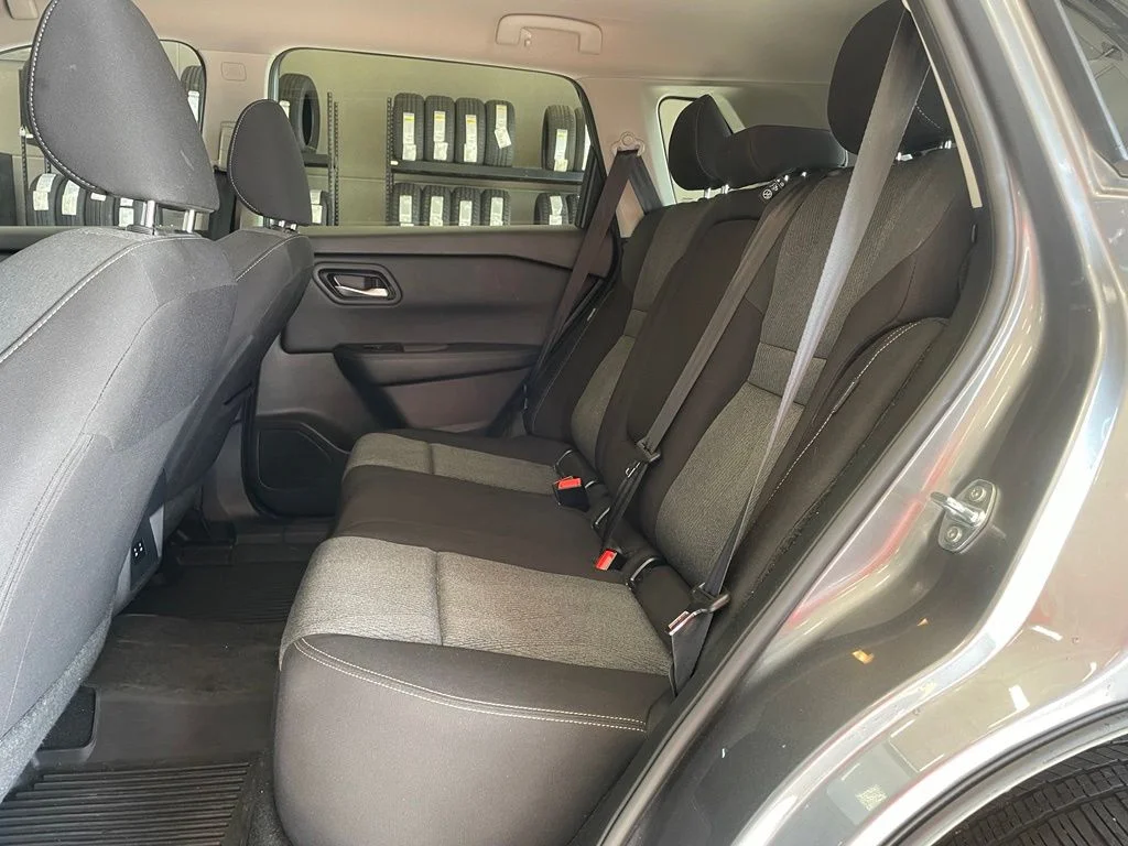 Used 2024 Gray Nissan SV image 16