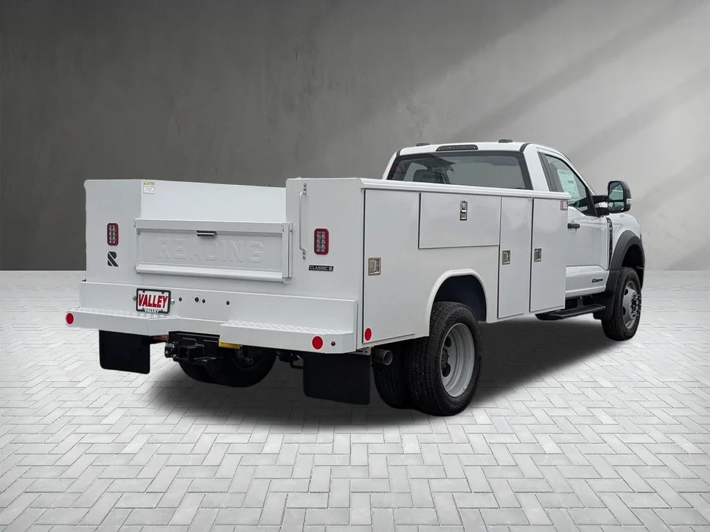 2025 Ford F-550 Super Duty Chassis Cab XL - Photo 8