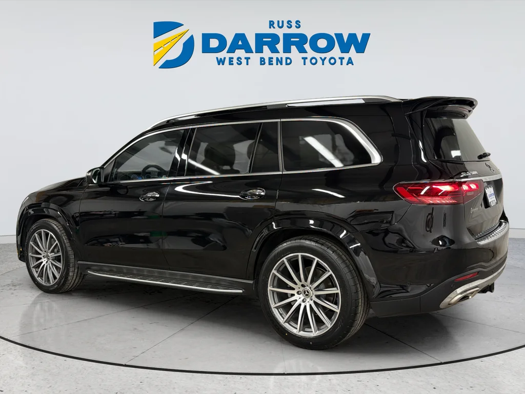 Used 2025 Black Mercedes-Benz GLS 580 image 3