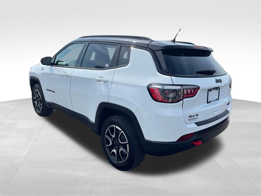 Used 2025 Bright White Clearcoat Jeep Trailhawk image 3