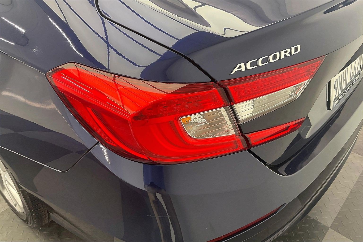Used 2019 Blue Honda LX image 30