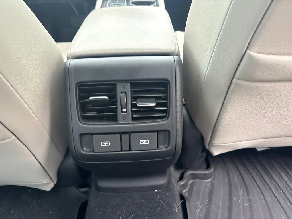 Used 2022 Red Honda Touring 2.0T image 35