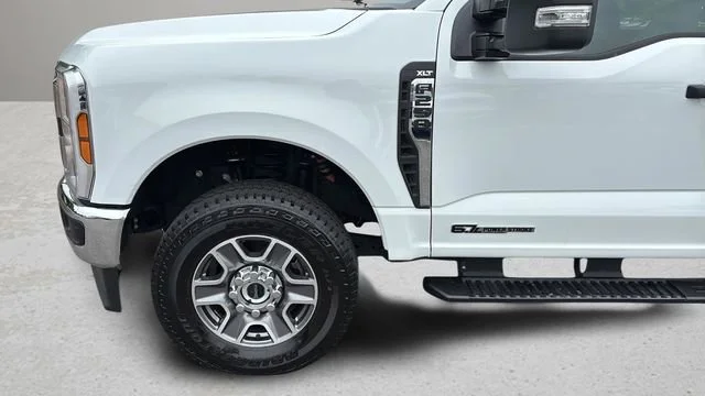 Used 2025 White Ford XLT image 32