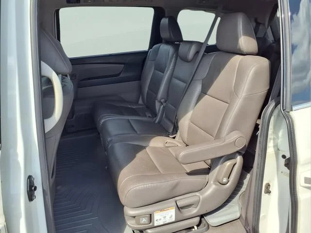 Used 2015  Honda Touring Elite image 24