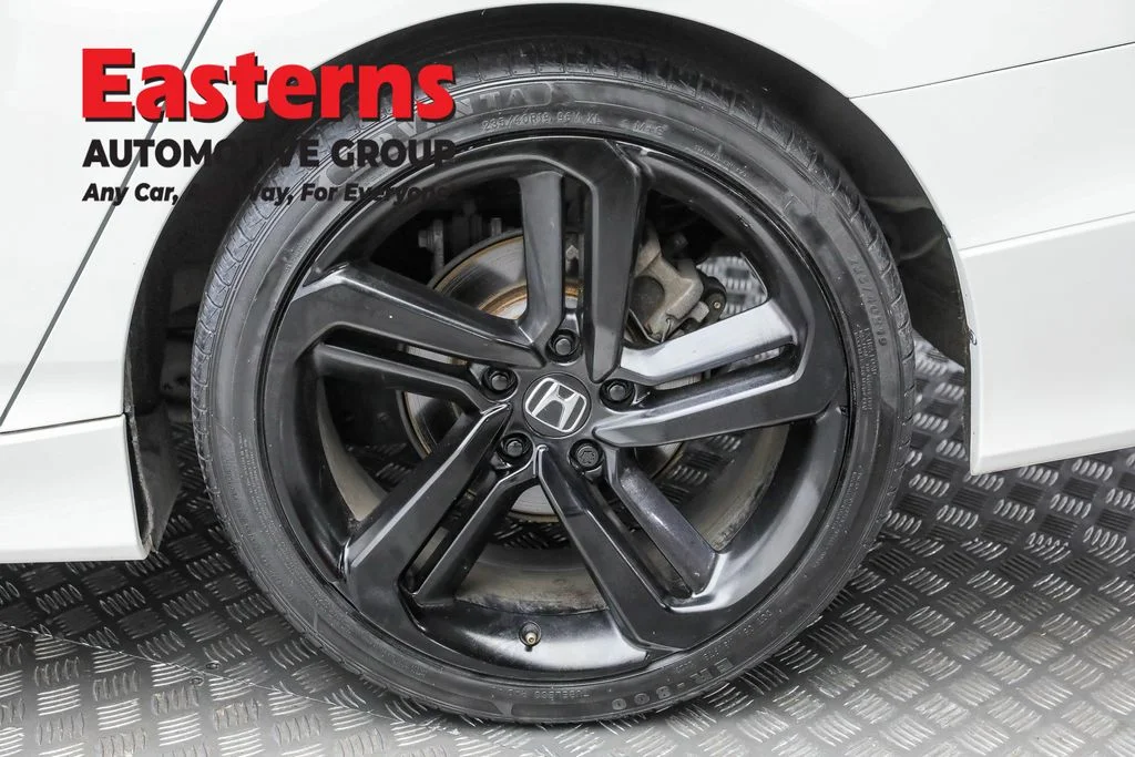 Used 2021 White Honda Sport Special Edition image 8