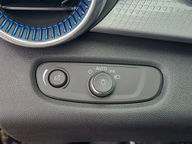 New 2026 Mosaic Black Metallic Chevrolet LT image 22
