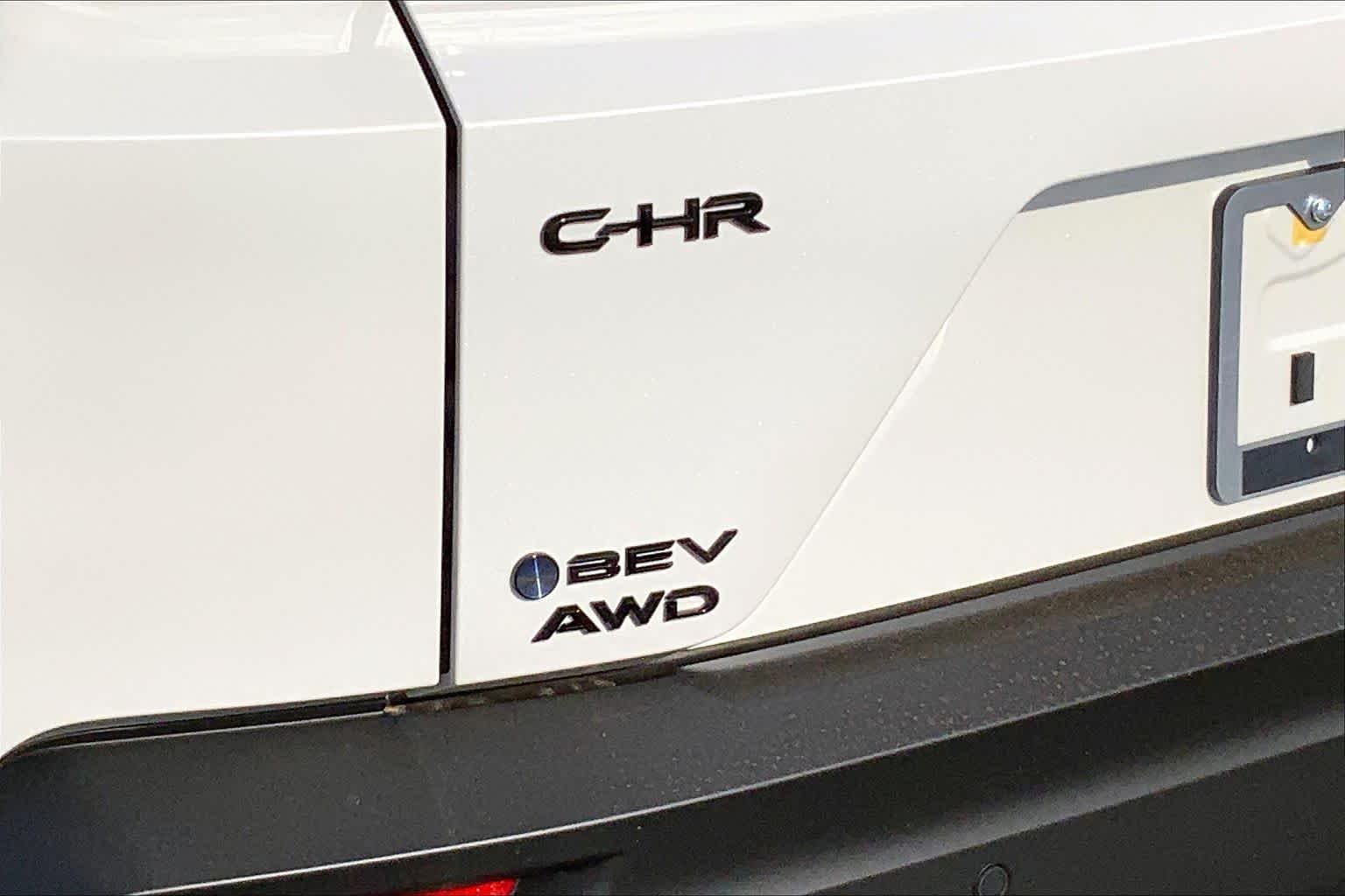 2026 Toyota C-HR SE - Photo 17