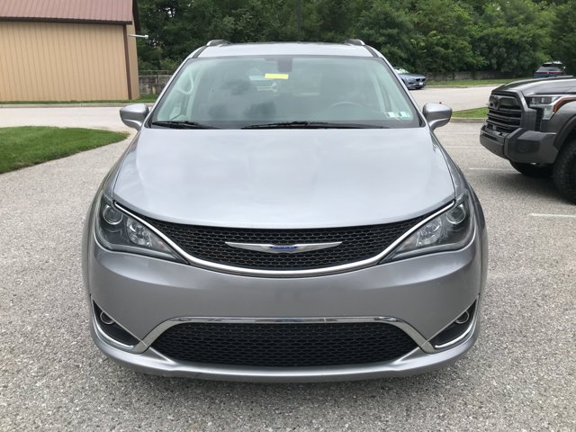 Used 2020 Chrysler Pacifica Touring L with VIN 2C4RC1BG5LR290650 for sale in Hanover, PA