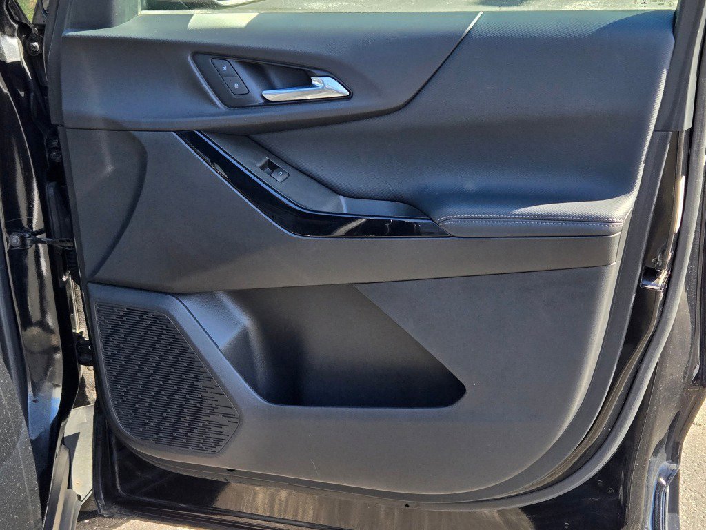 2025 Chevrolet Equinox LT - Photo 6
