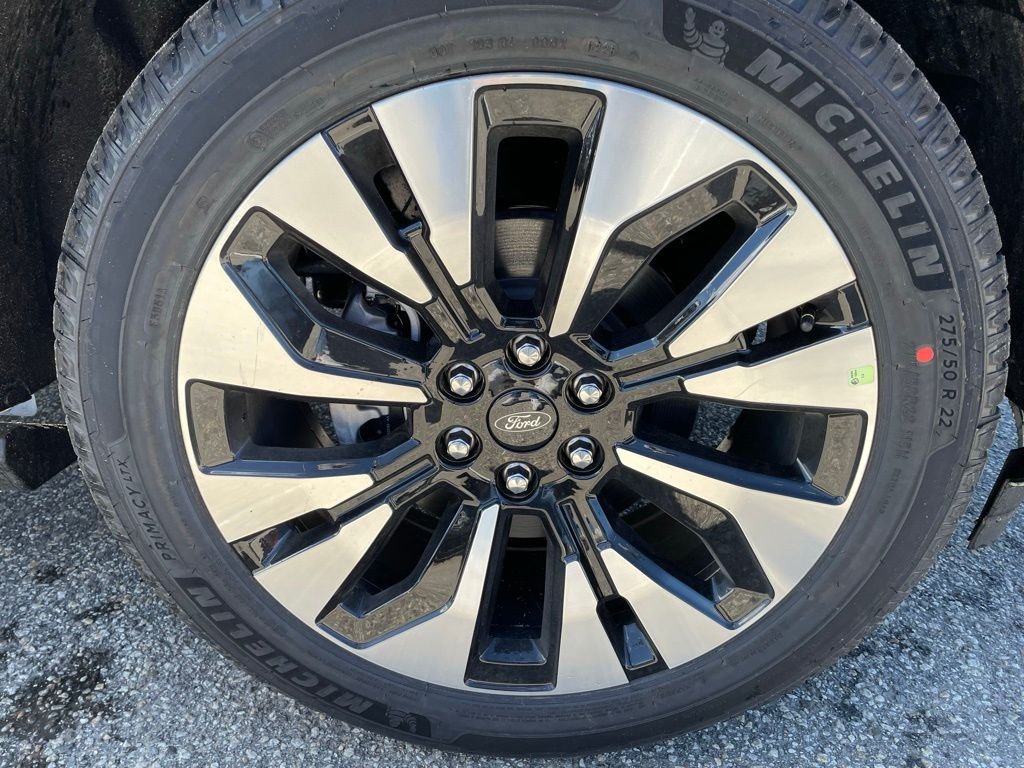 New 2026 Star White Metallic Tri-Coat Ford MAX Platinum® image 7