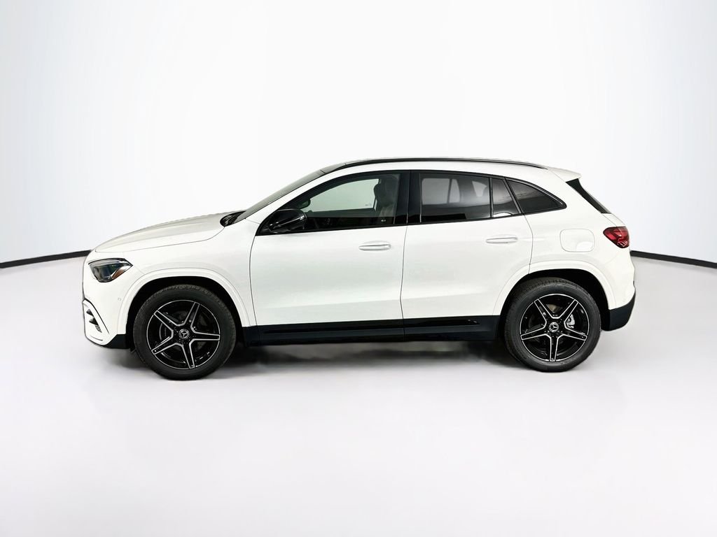 New 2026 Polar White Mercedes-Benz GLA 250 image 4