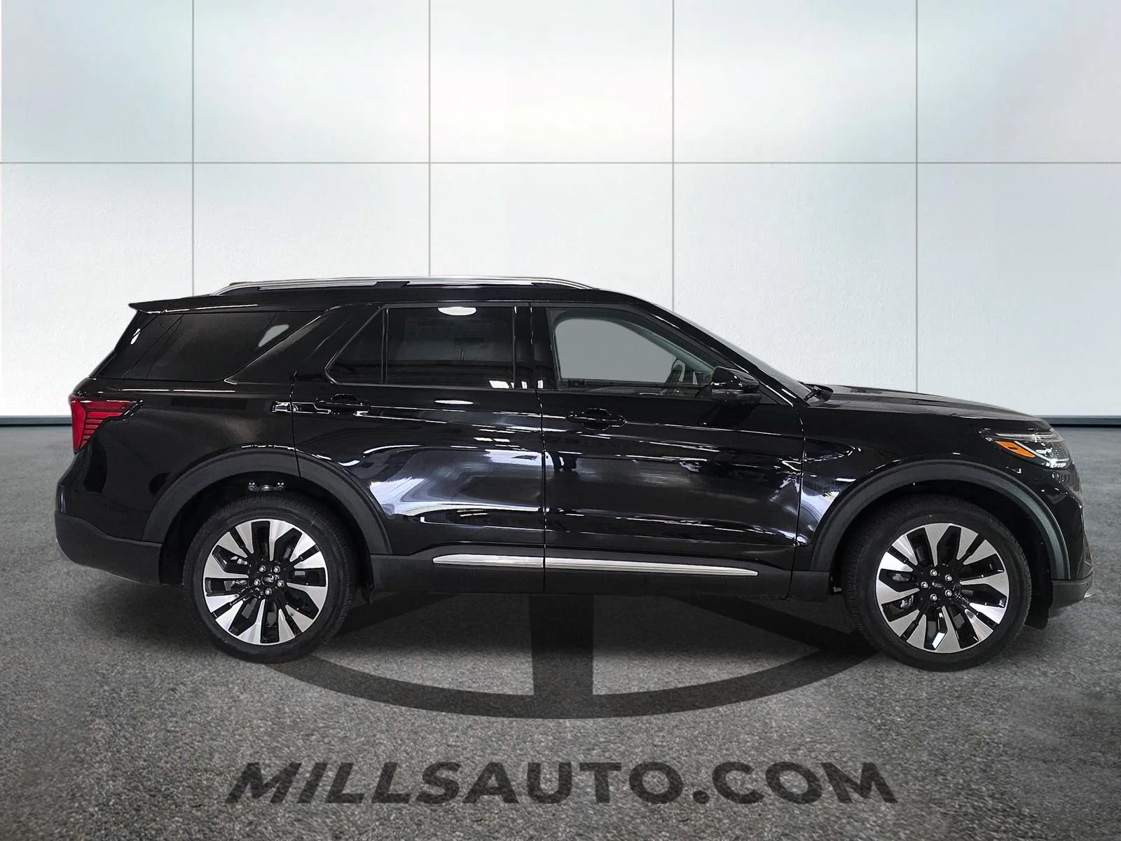 New 2026 Agate Black Metallic Ford Platinum™ image 9